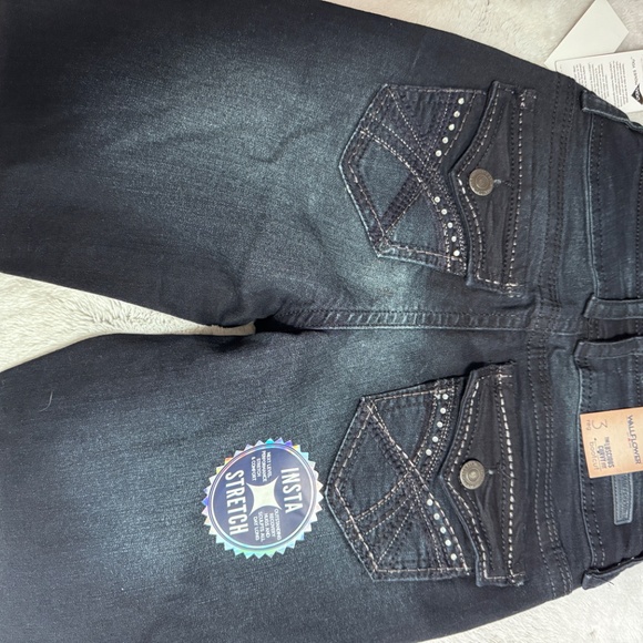 Wallflower Size 3 regular Bootcut~Luscious Curvy Fit~New with Tags ($48) - Picture 10 of 16